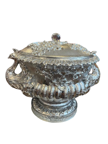 Tureen